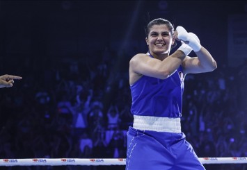 19. Akdeniz Oyunları'nda milli boksör Busenaz Sürmeneli altın madalya kazandı