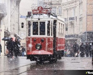 İstanbul'da Kar Başladı!..