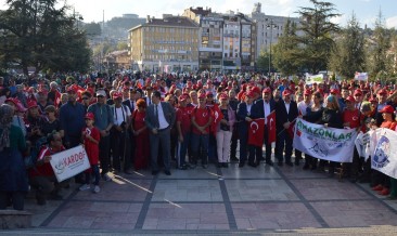 105 Kilometrelik "Atatürk Ve İstiklal Yolu Yürüyüşü" Sona Erdi
