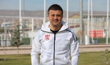 Sivasspor'un Yeni Teknik Direktörü Hakan Keleş