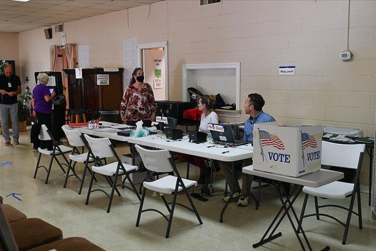 ABD'nin Georgia eyaletindeki 2. tur seçimlerde erken oy kullananların sayısı 1,1 milyonu aştı