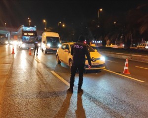 İstanbul'daki asayiş uygulamasında aranan 510 şüpheli yakalandı