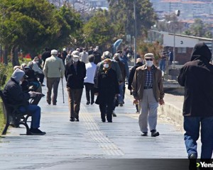 Samsun'da 65 yaş ve üzeri vatandaşların toplu taşıma araçlarını kullanmasına kısıtlama getirildi