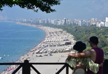 ​Antalya en fazla Rusya ve Almanya'dan ziyaretçi ağırlıyor