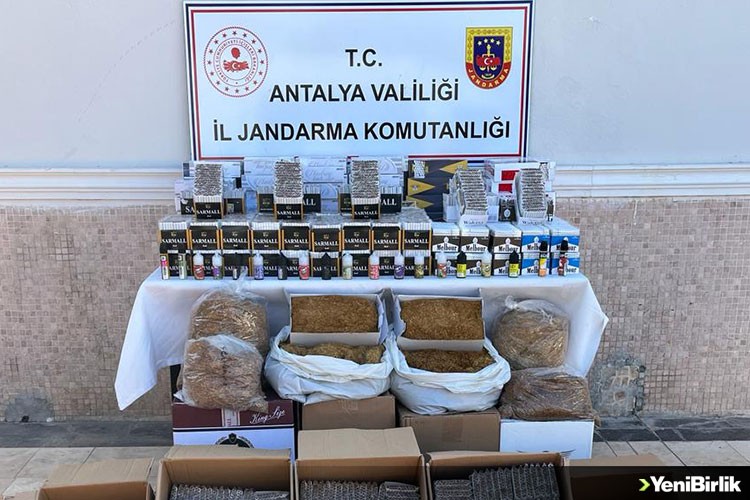 Antalya'da kaçakçılık operasyonunda 3 şüpheli yakalandı