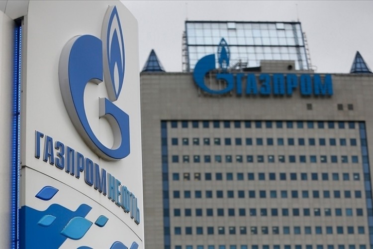 Özbekistan ülke doğal gaz taşıma sisteminin Gazprom'a devredilmeyeceğini bildirdi