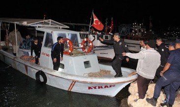 Mersin Açıklarında Düzensiz Göçmenleri Taşıyan Tekne Battı