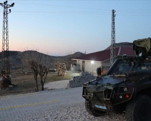Diyarbakır'da 'Eren-2 Narko Terör Tırpan-2' operasyonunda 16 şüpheli yakalandı