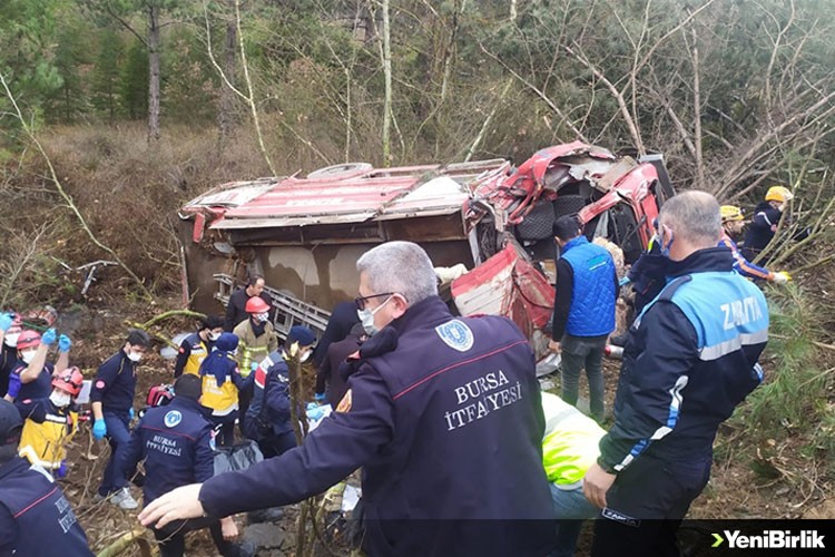 Bursa'da trafik kazasında 4 itfaiye personeli hayatını kaybetti