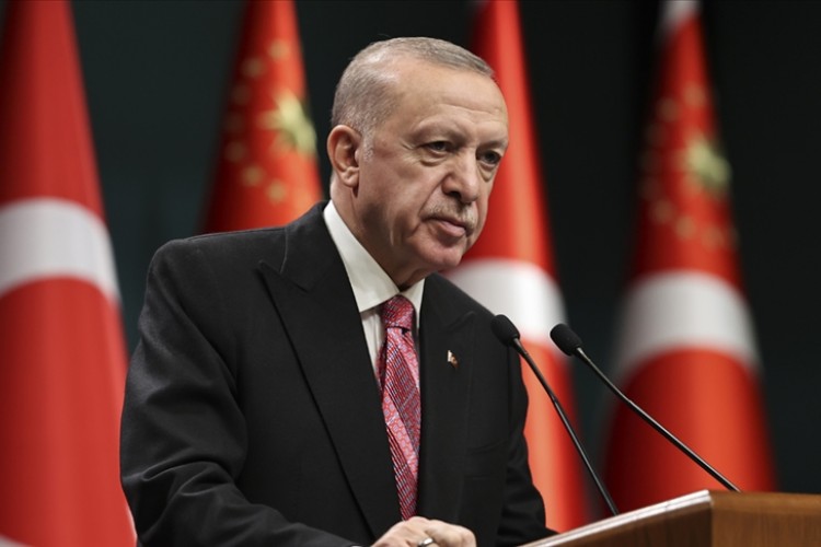 Cumhurbaşkanı Erdoğan, Ahmet Çalık'ın ailesine taziyelerini iletti
