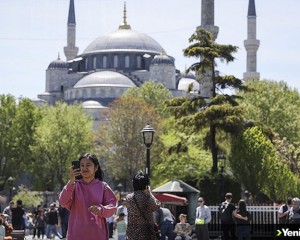 İstanbul'a dünyanın dört bir yanından turist akıyor