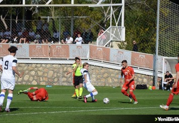 Antalya'da depremzedeler yararına uluslararası futbol turnuvası