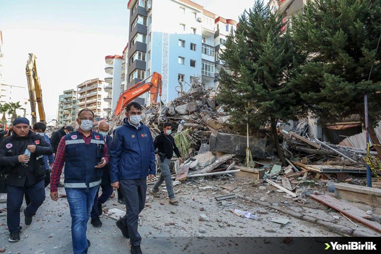 İzmir'de yeni inşa edilen 596 konut ile 145 dükkan anahtarı yarın teslim ediliyor