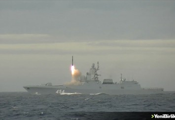 Rusya, Barents Denizi'nde hipersonik 'Tsirkon' füzesini test etti