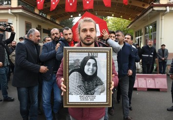 Şehit öğretmen Ayşenur Alkan son yolculuğuna uğurlandı