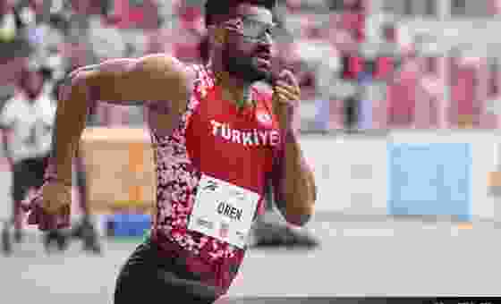 Milli atlet Sinan Ören, 300 metrede yeni Türkiye rekorunun sahibi oldu