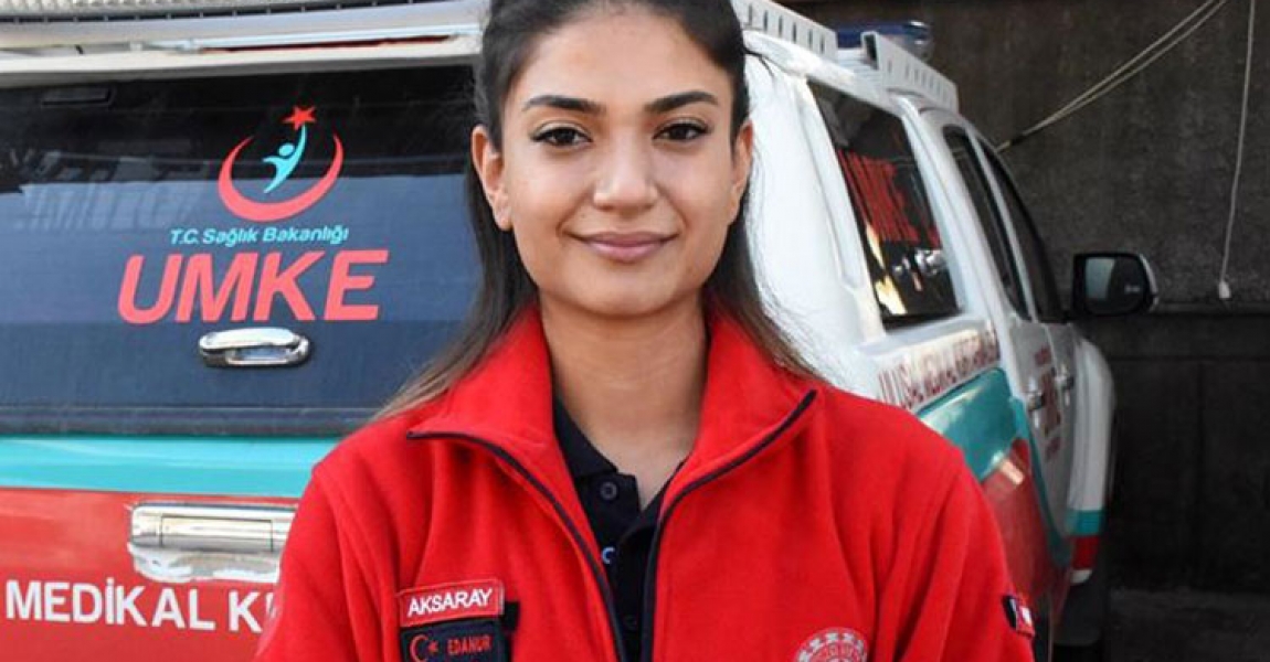 UMKE personeli Edanur, İzmir'deki depremde İnci Okan'ı kurtardığı anı unutamıyor
