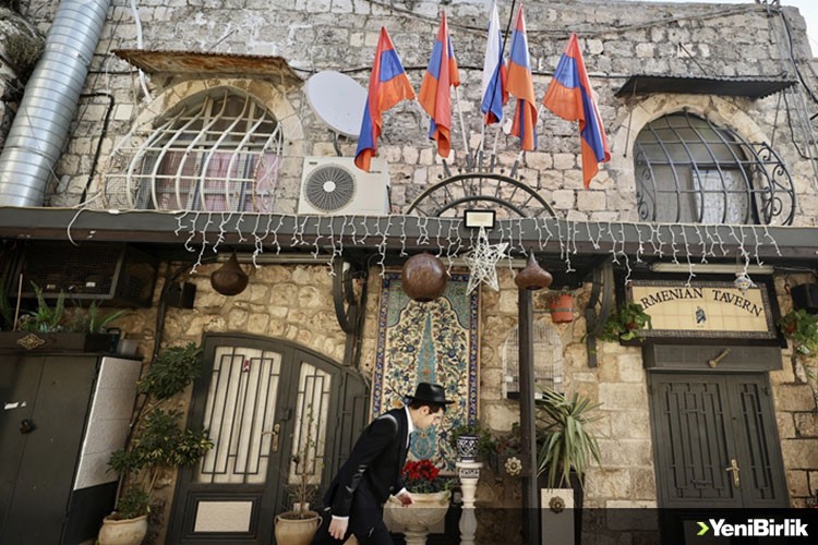 Fanatik Yahudi yerleşimciler, Doğu Kudüs'teki Ermeni Patrikhanesine saldırdı
