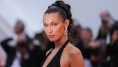 Dünyaca ünlü model Bella Hadid'den ruh sağlığı çağrısı!