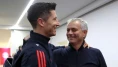 Mourinho'dan Flaş Karar! Fenerbahçe'nin Lewandowski Sürprizi Neden Yarıda Kaldı?