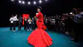 Paris Haute Couture'da yıldızlar geçidi: Bad Bunny, Sabrina Carpenter ve Cardi B aynı podyumda!