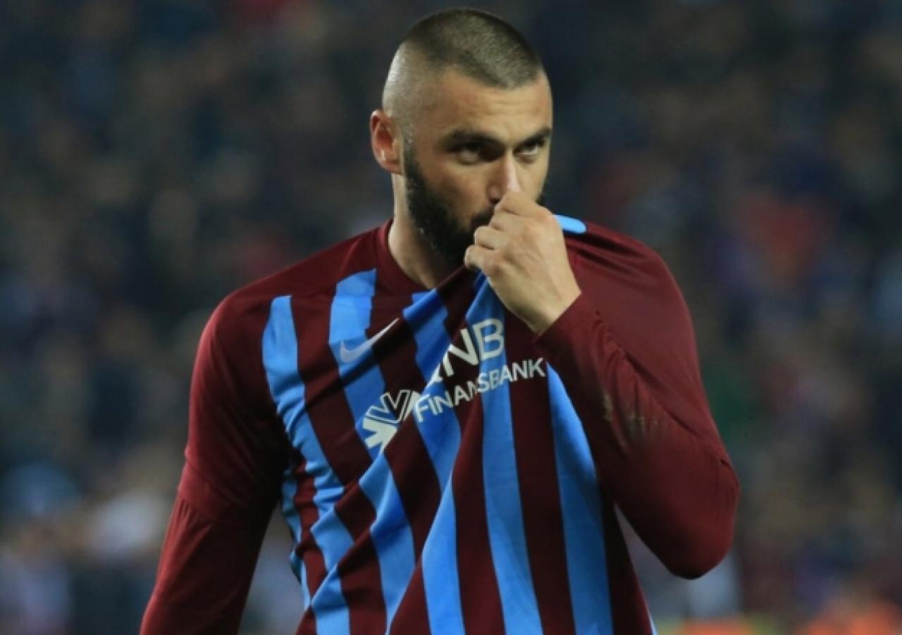 Burak Yılmaz'dan Arda Turan'a koruma kalkanı