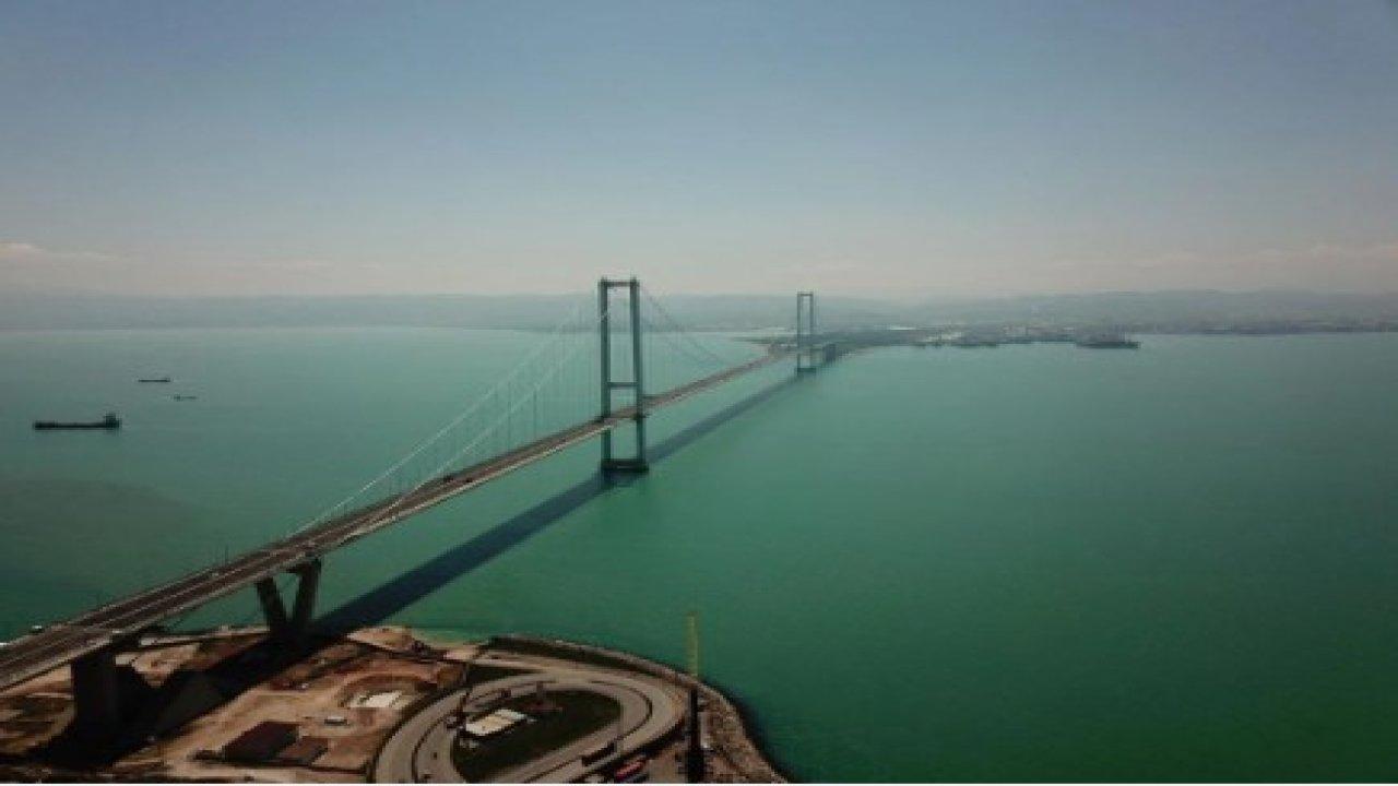 İzmit Körfezi'nde korkutan renk değişimi