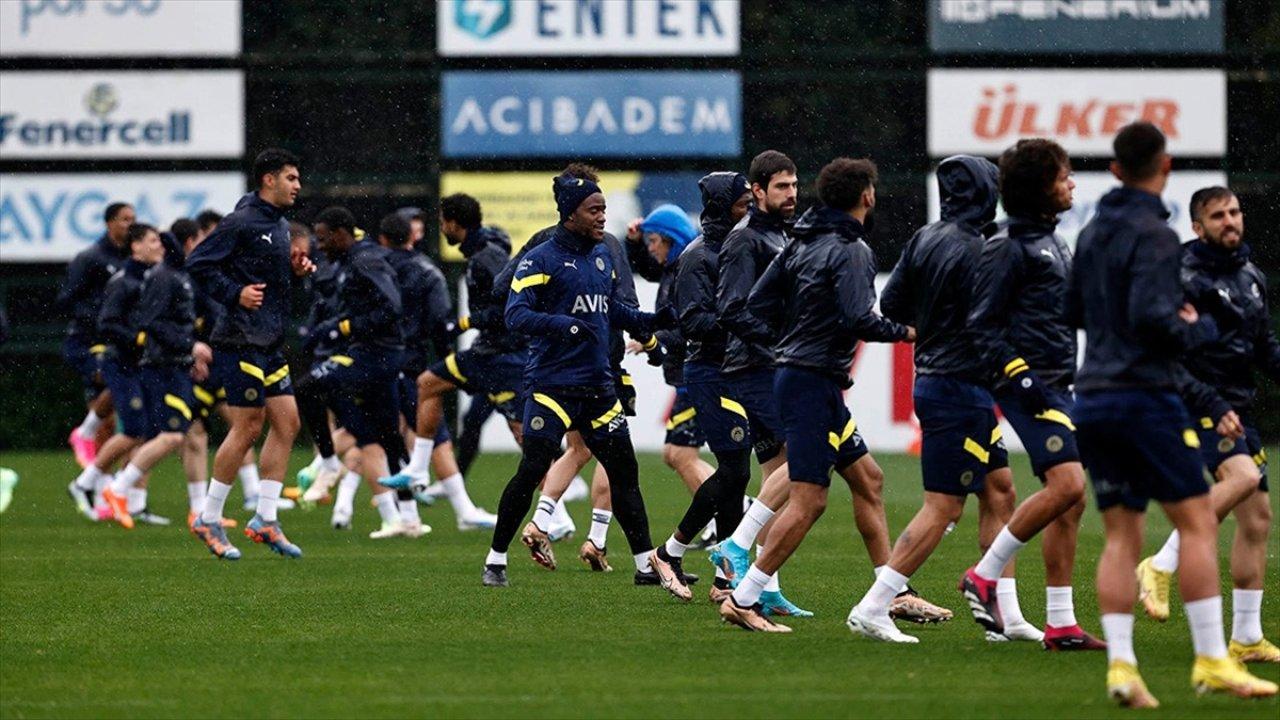 Fenerbahçe'nin Türkiye Kupası final maçı kamp kadrosu belli oldu