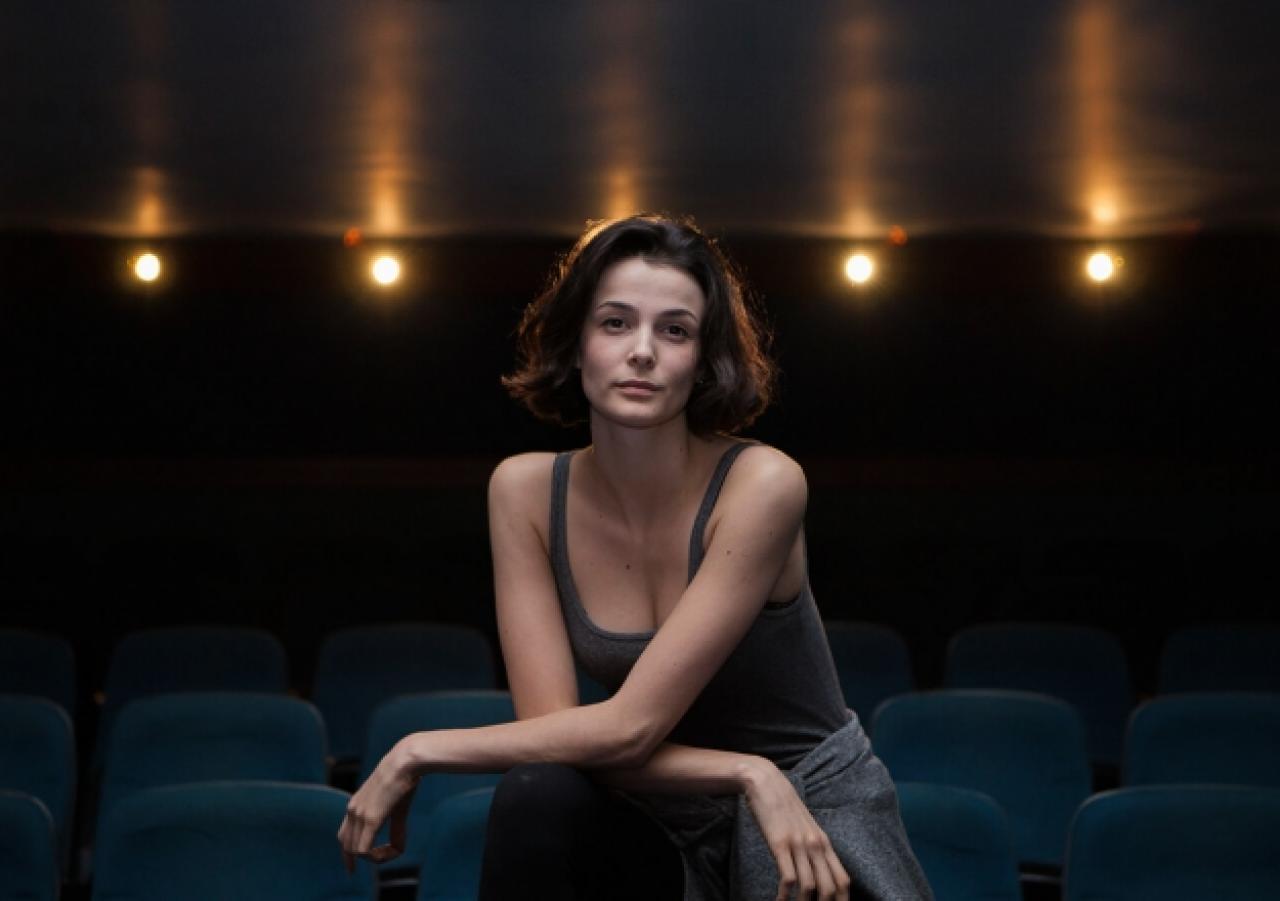 Büşra Develi'ye inanılmaz iltifat: Koy Paris'in ortasına...