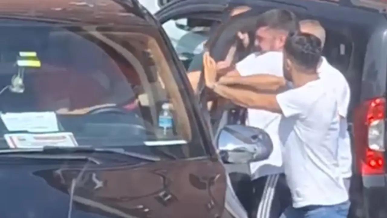 Metris Cezaevi önünde minibüs şoförü darbedildi