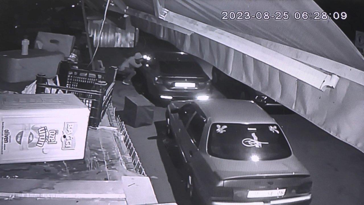 Hayalet ekran hırsızlığı: 'Gelsinler bizimle maaşlı çalışsınlar'