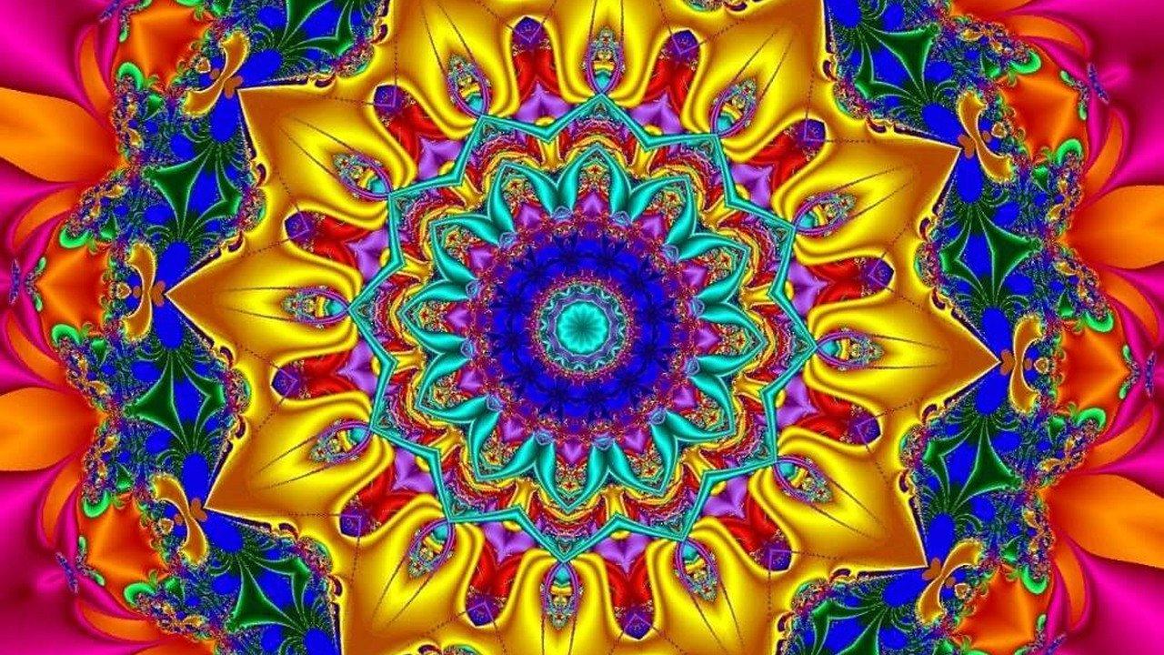 Hazırladığı paslanmaz kaleydoskop ilgiyle karşılandı