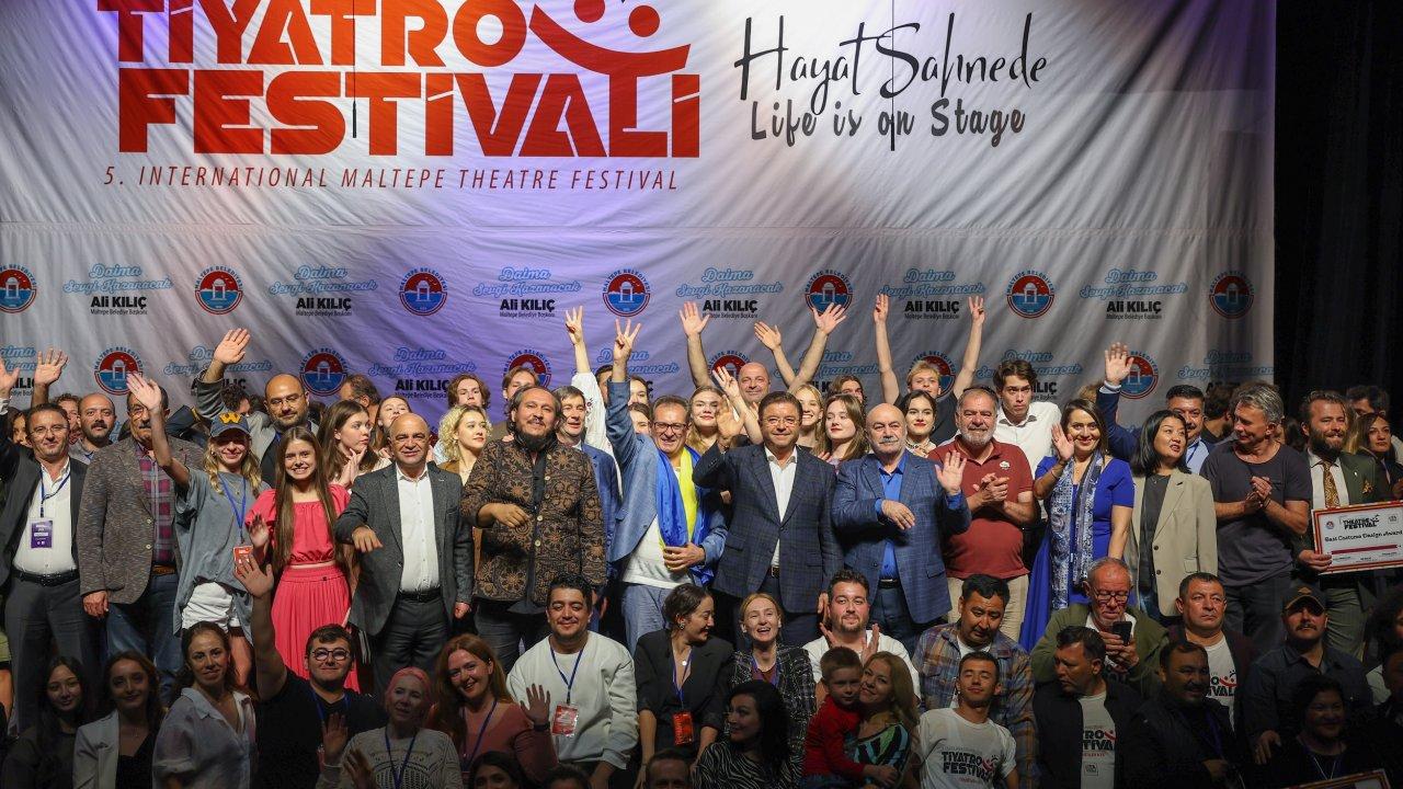 Maltepe’den dünyaya barış mesajı