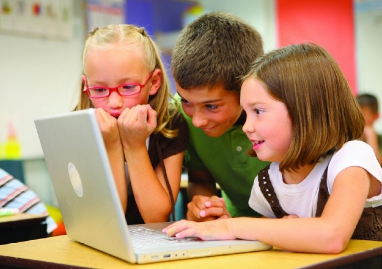 Sosyal medya çocukları toplumdan uzaklaştırıyor