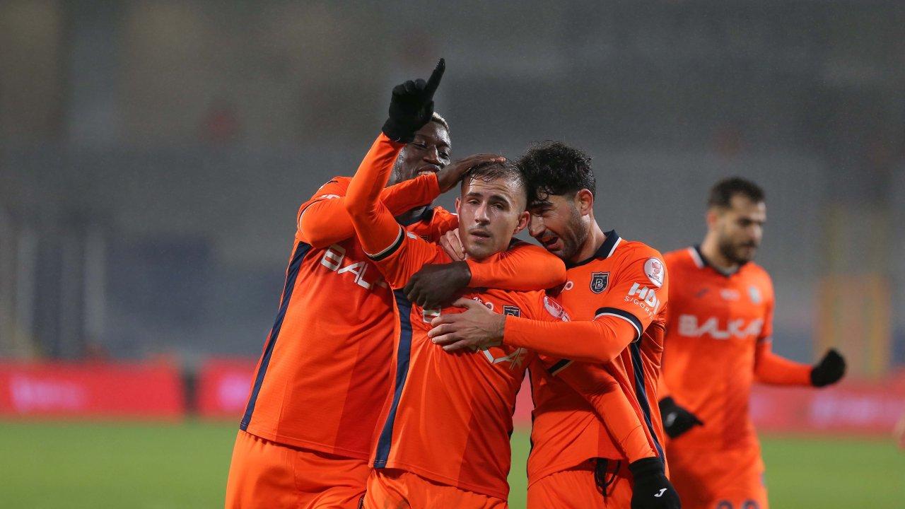 Başakşehir tur atladı