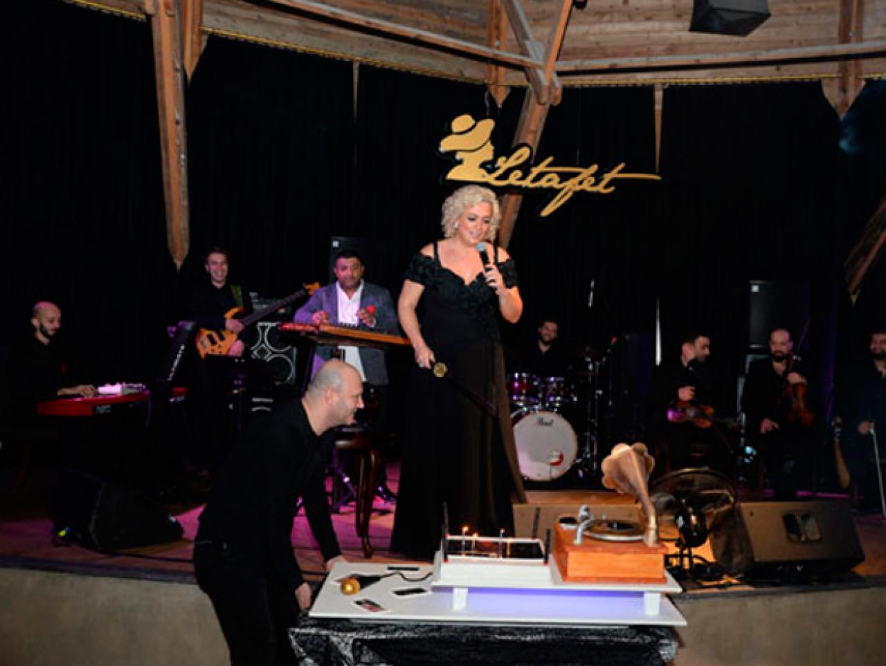 Ayta Sözeri: Cüsseme uygun bir hastalık geçiriyorum, gergedan gribi oldum