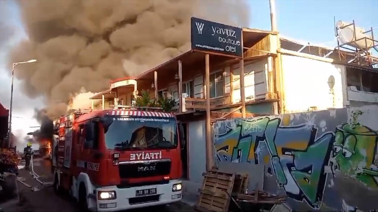 Balıkesir'de butik otelde yangın çıktı!