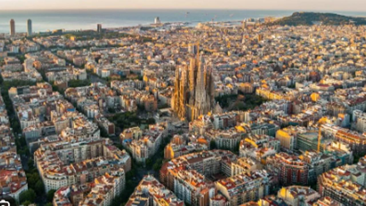Barselona’da konut krizini çözmek için yeni adım: Turistlere ev kiralanması yasaklanacak
