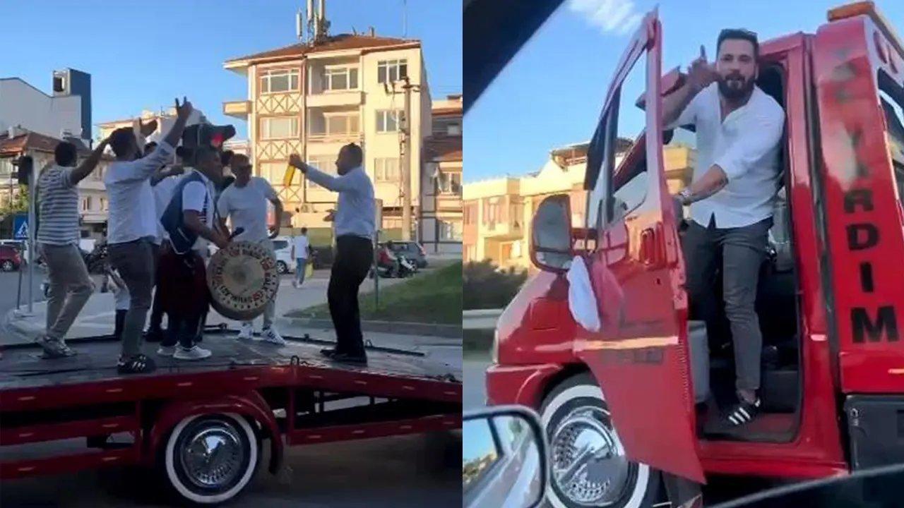 Düğün konvoyu çekiciyle yolu kapatıp oyun oynadılar
