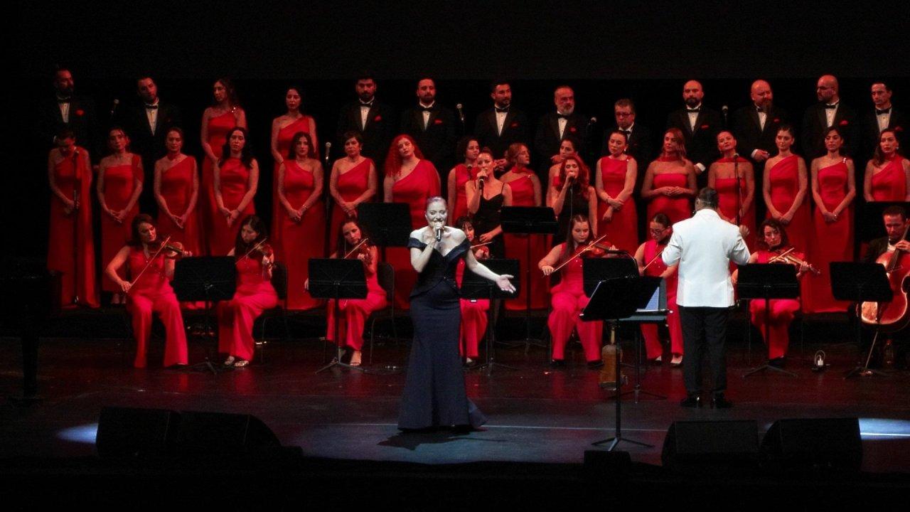 Giyim markası Koton, Cumhuriyetin 101'inci yılını konserle kutladı