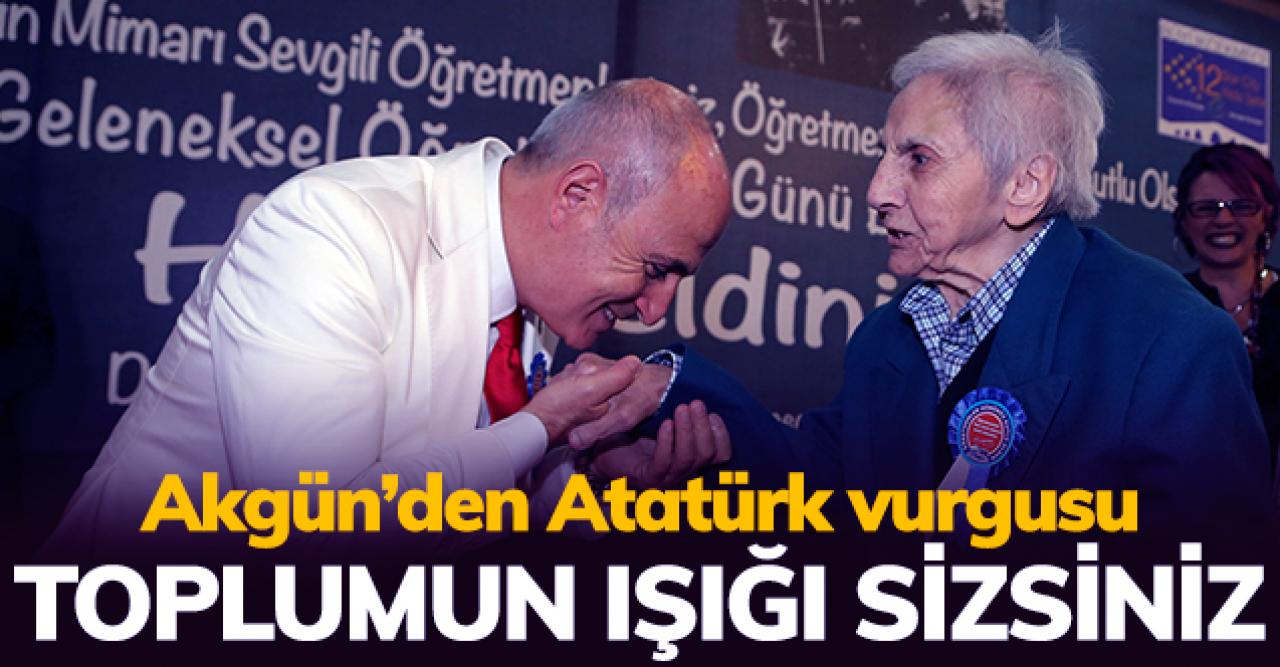 Toplumun ışığı sizsiniz