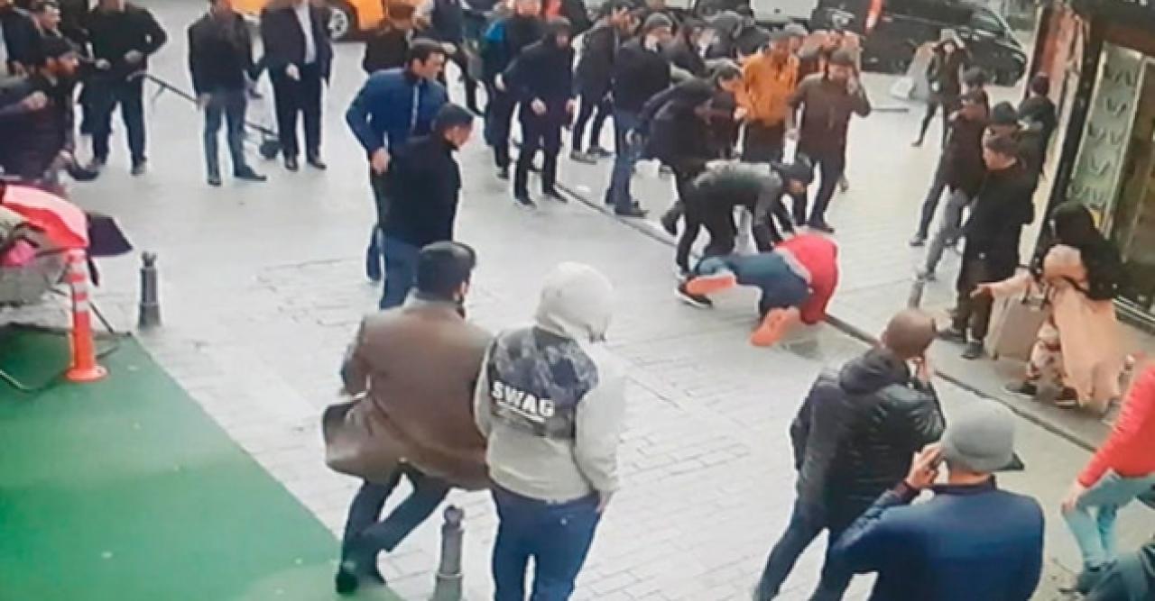 Fatih'te İranlı silahlı gaspçılar dehşet saçtı! Vatandaşlar yakaladı...