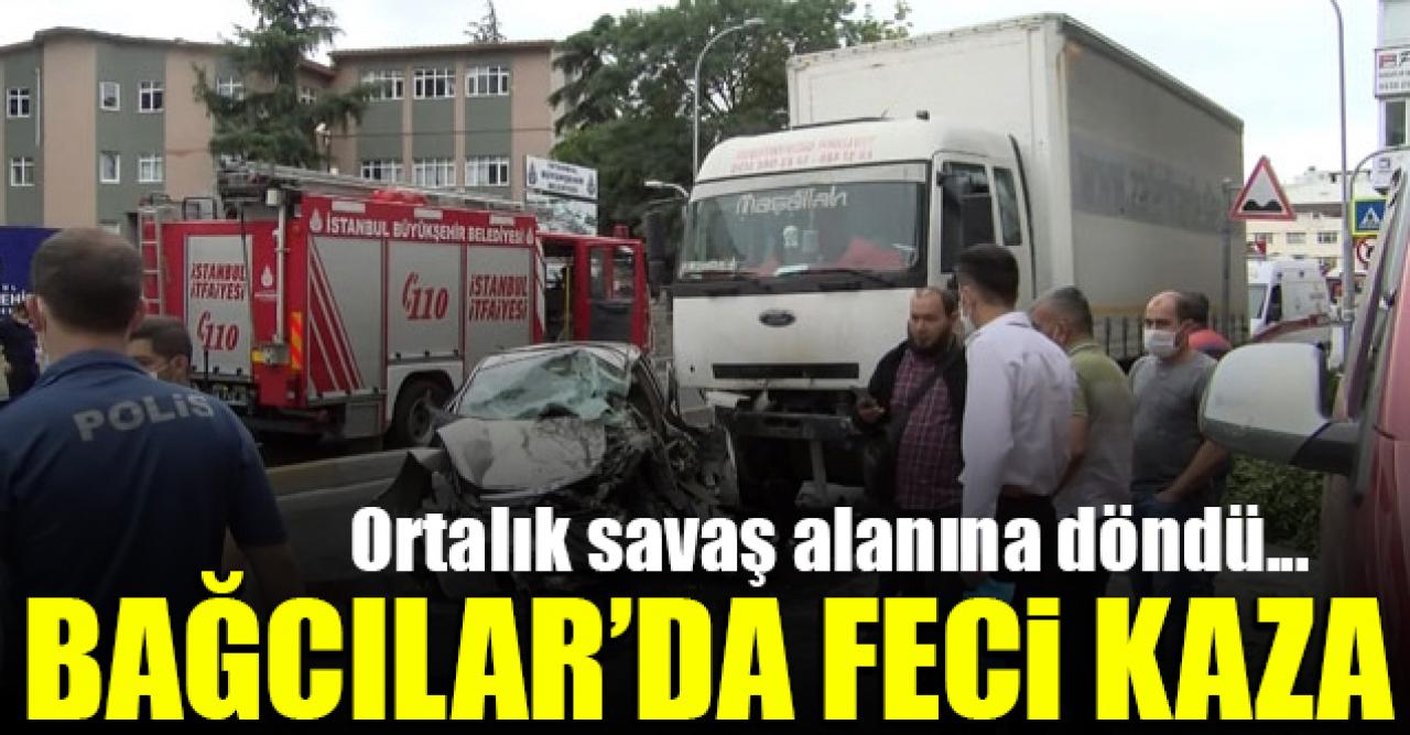 Bağcılar'da minibüsle yarışan kamyon sürücüsü 2 otomobile çarptı! 4 yaralı