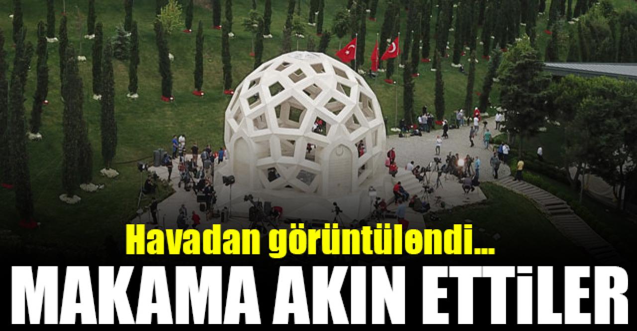 15 Temmuz Şehitleri Makamı'na akın ettiler