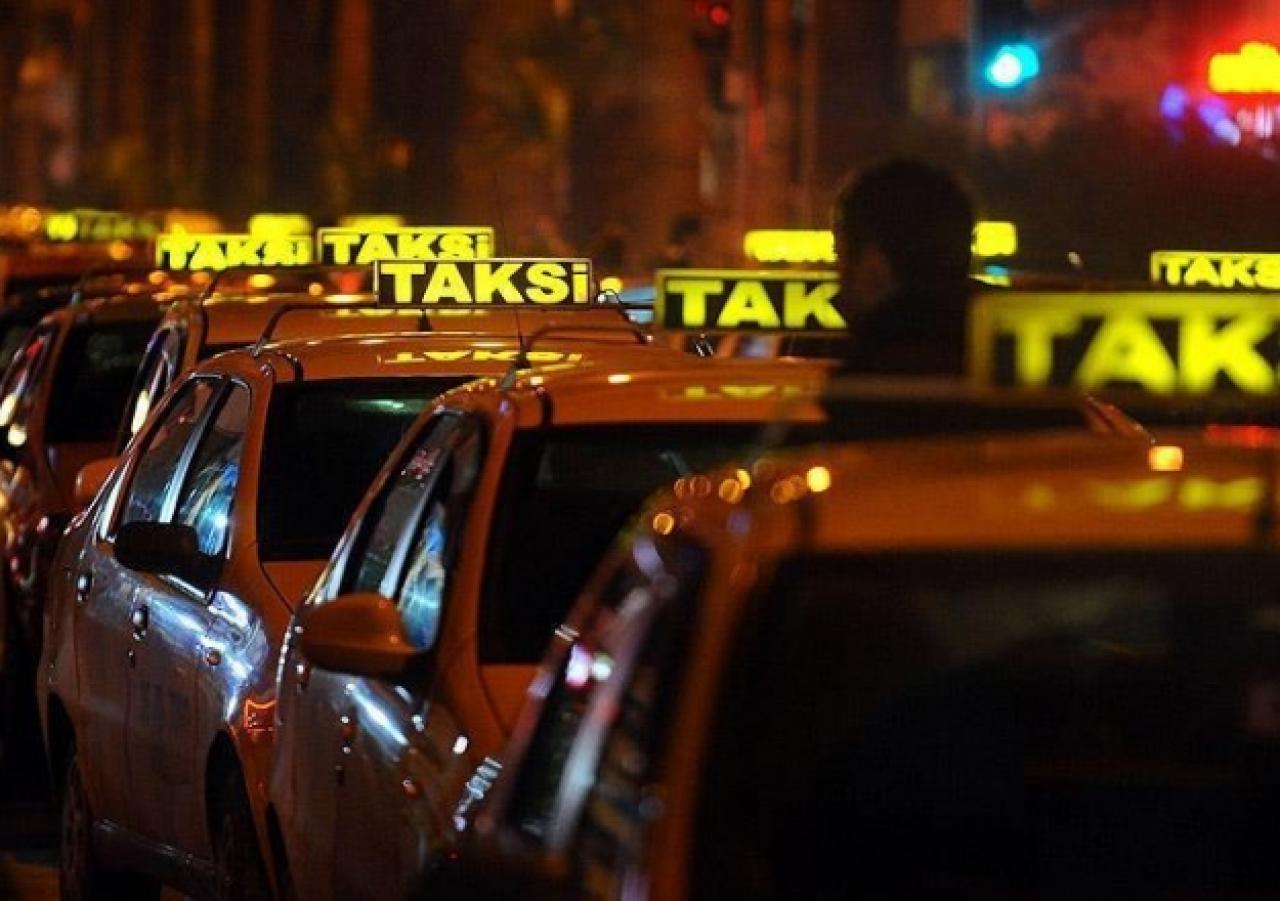 Polise küfür ve tehdit edip kaçan taksici yakalandı