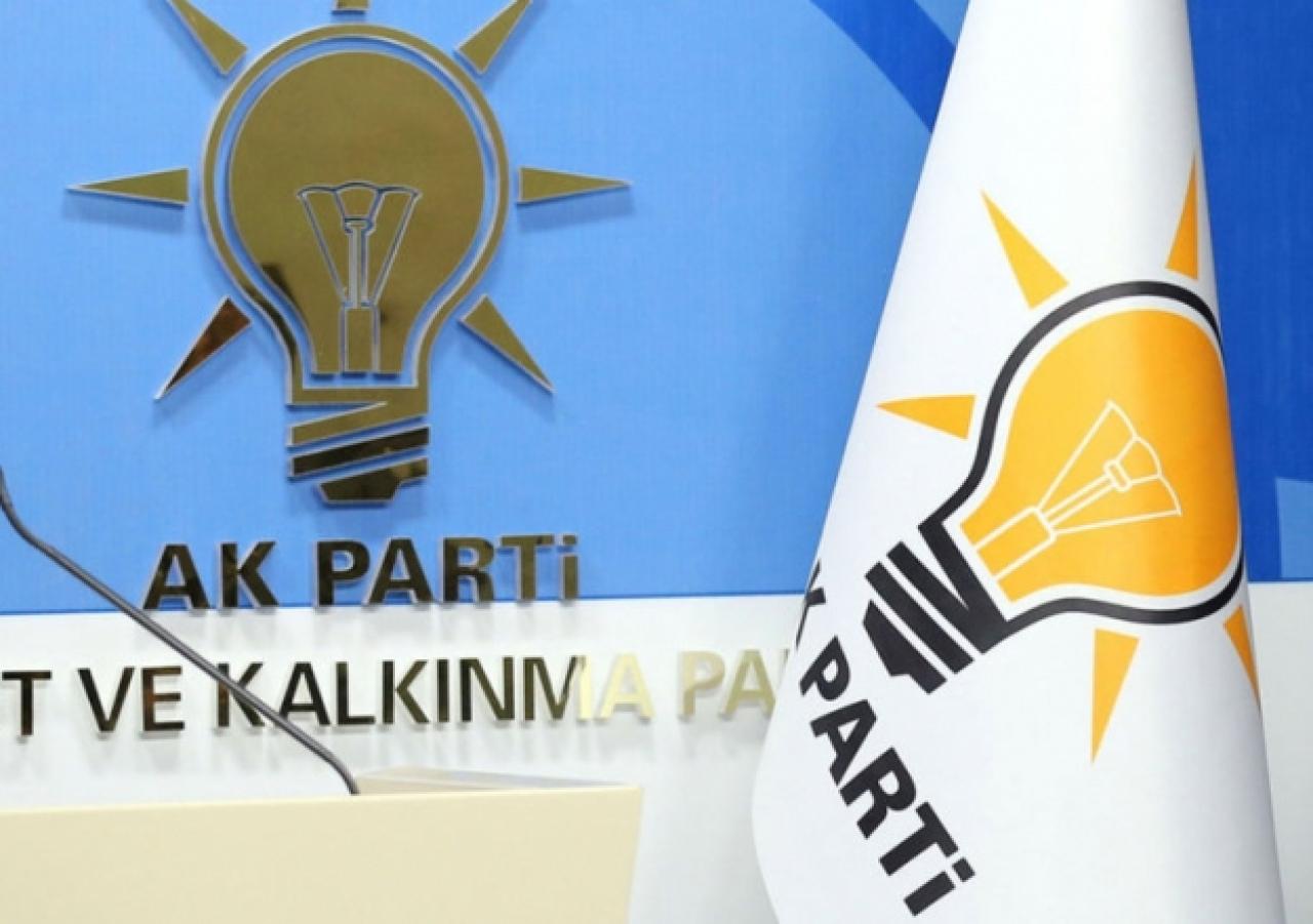 Ak Parti'de iki başkan değişti!