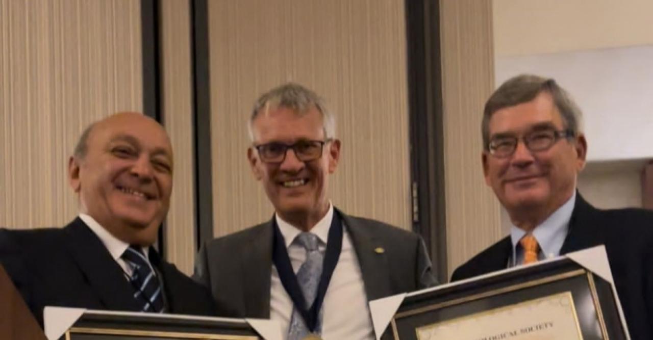 Türk üroloğa büyük ödül