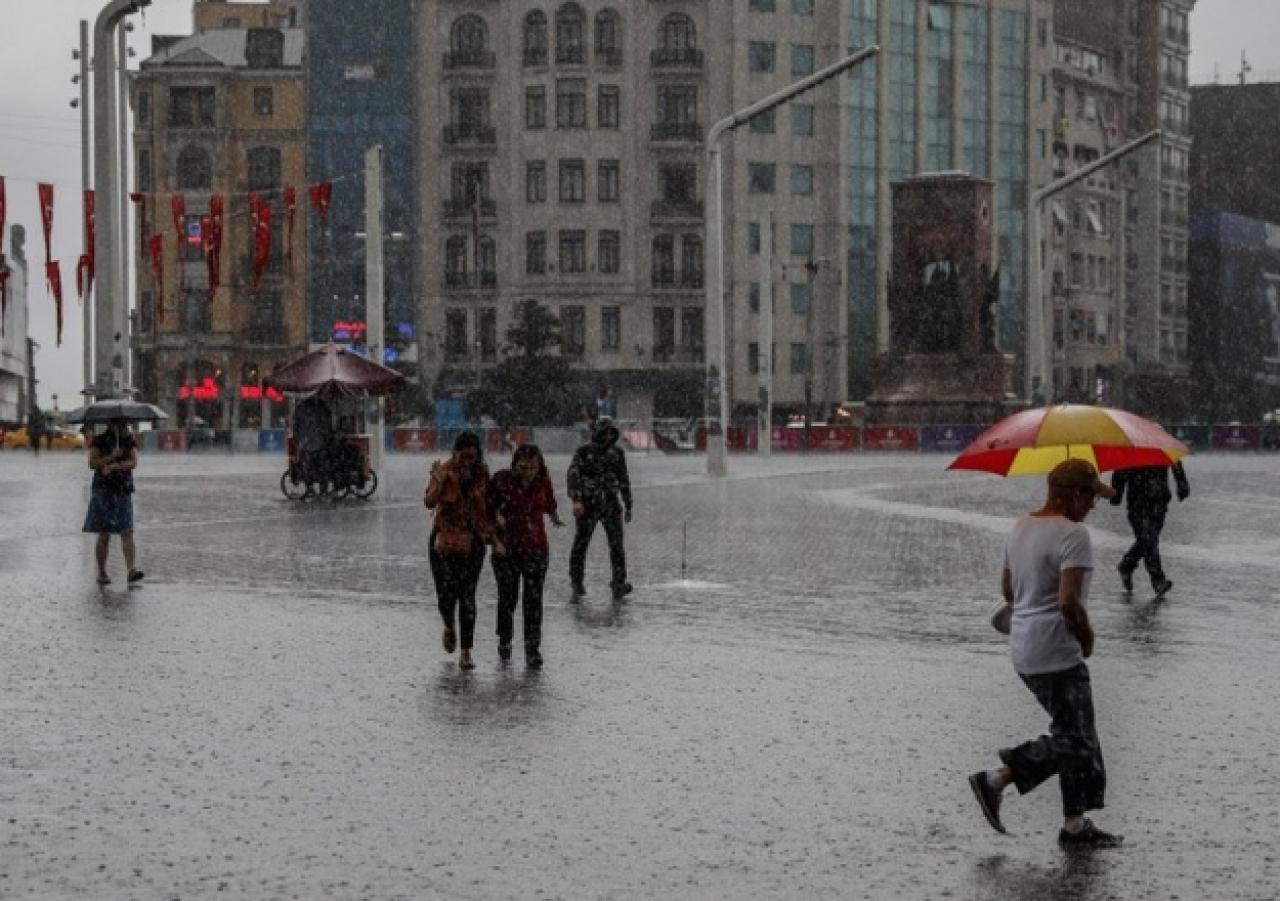 İstanbul için mevzi sağanak yağışı uyarısı!