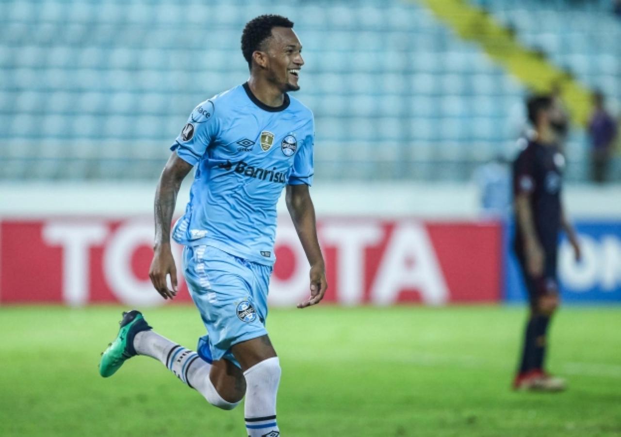 Fenerbahçe Jailson'u açıkladı!