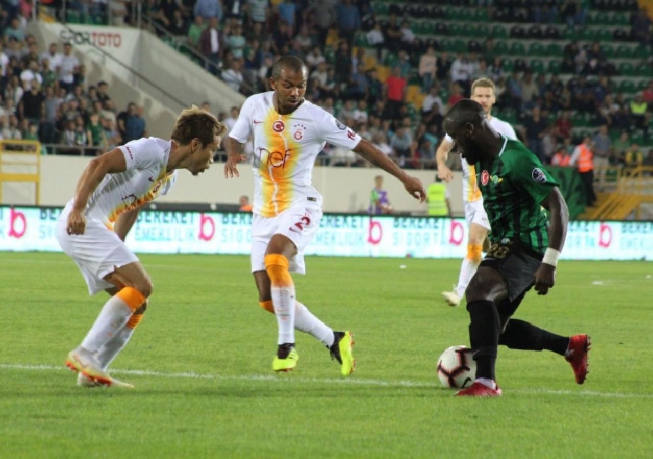 Elvis Manu Galatasaray'ı darmadağın etti